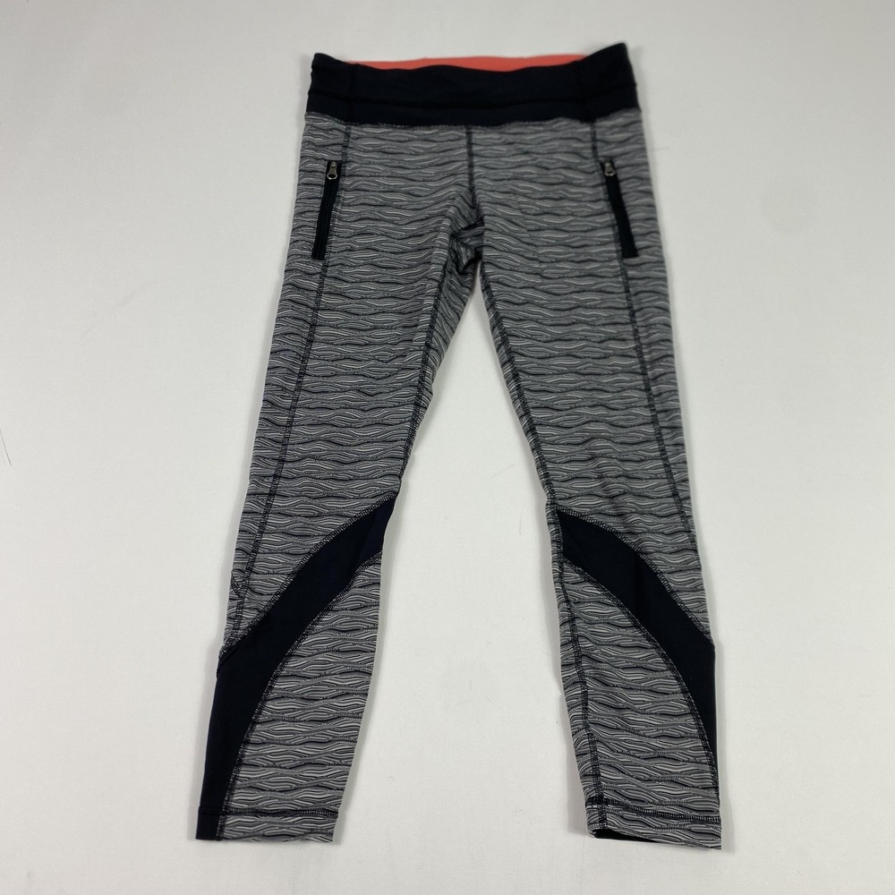 Lululemon Athletica Leggings Womens 8 Black Gray Wave Print Zip Pocket Crop Run